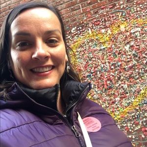 Meet your Posher, Jenn